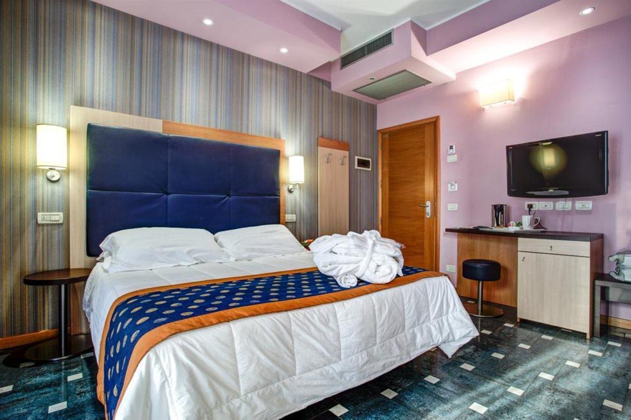 Hotel Genty Римини Экстерьер фото