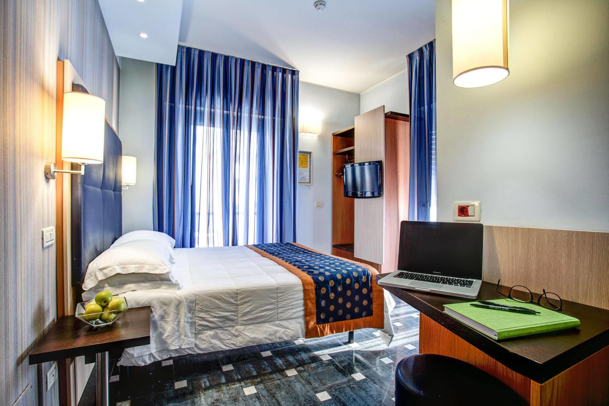 Hotel Genty Римини Экстерьер фото