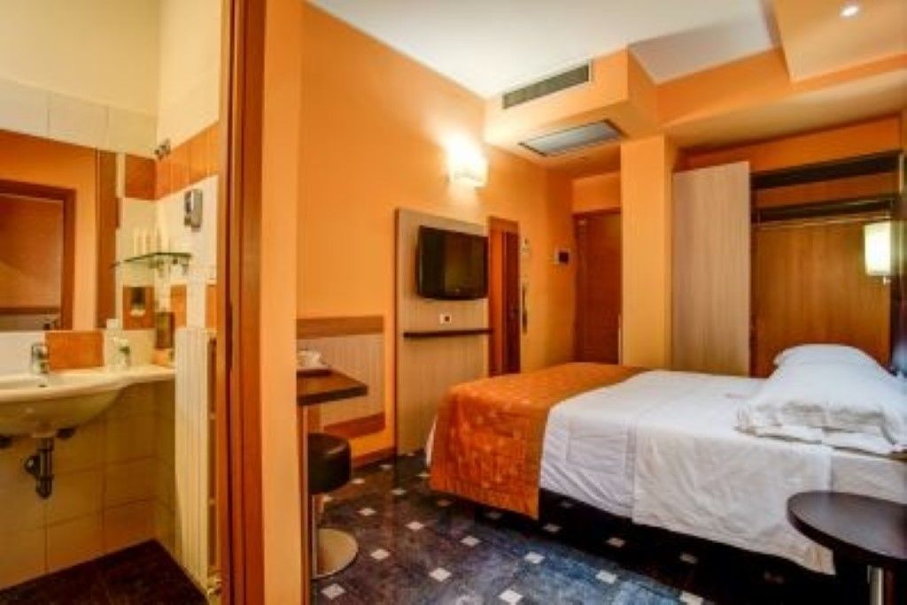 Hotel Genty Римини Экстерьер фото